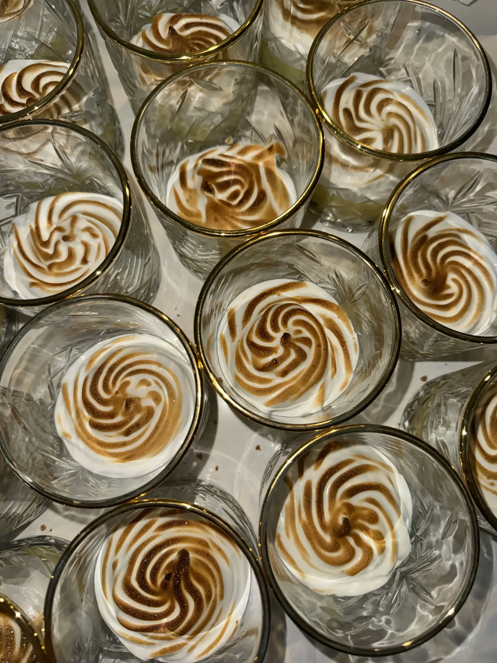 Lemon meringue in kristalglazen